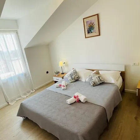 Luka Apartament *